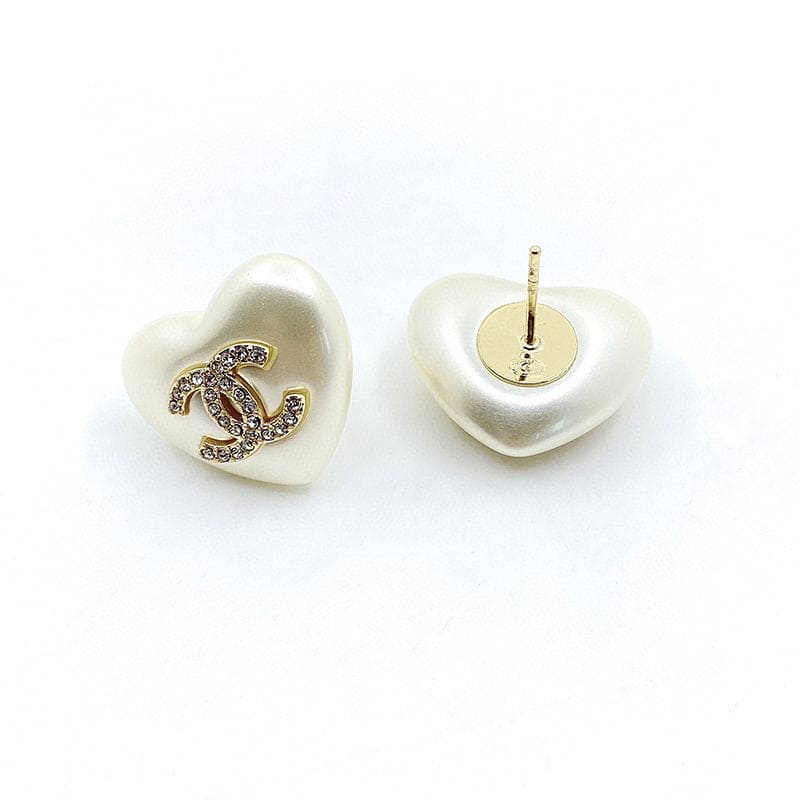 18K Chanel Pearl Heart Earrings