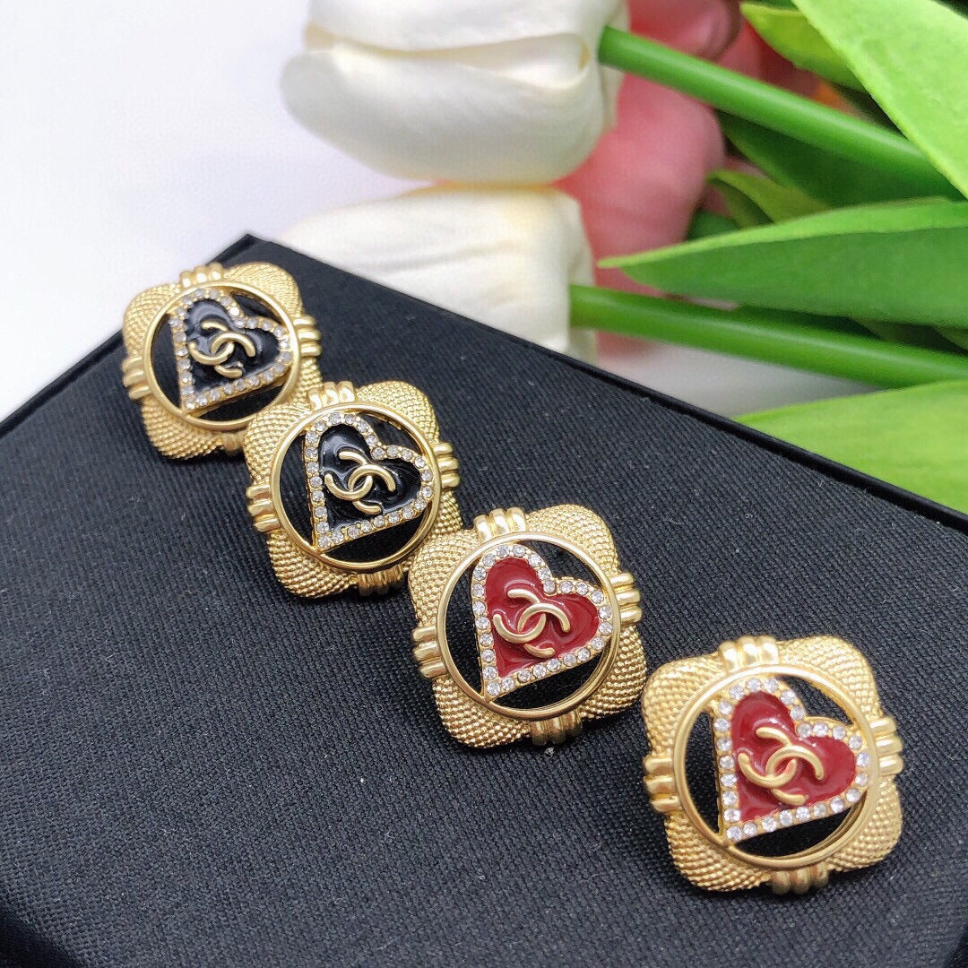 18K Chanel Heart Vintage Earrings