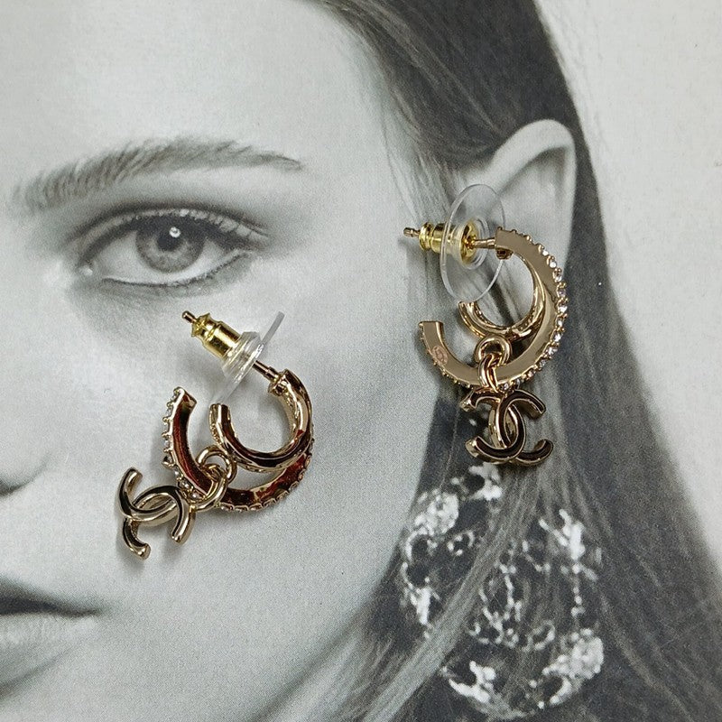 18K Chanel Vintage Gold Earrings