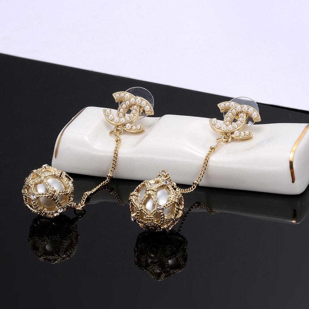 18K Chanel Pearl Long Earrings