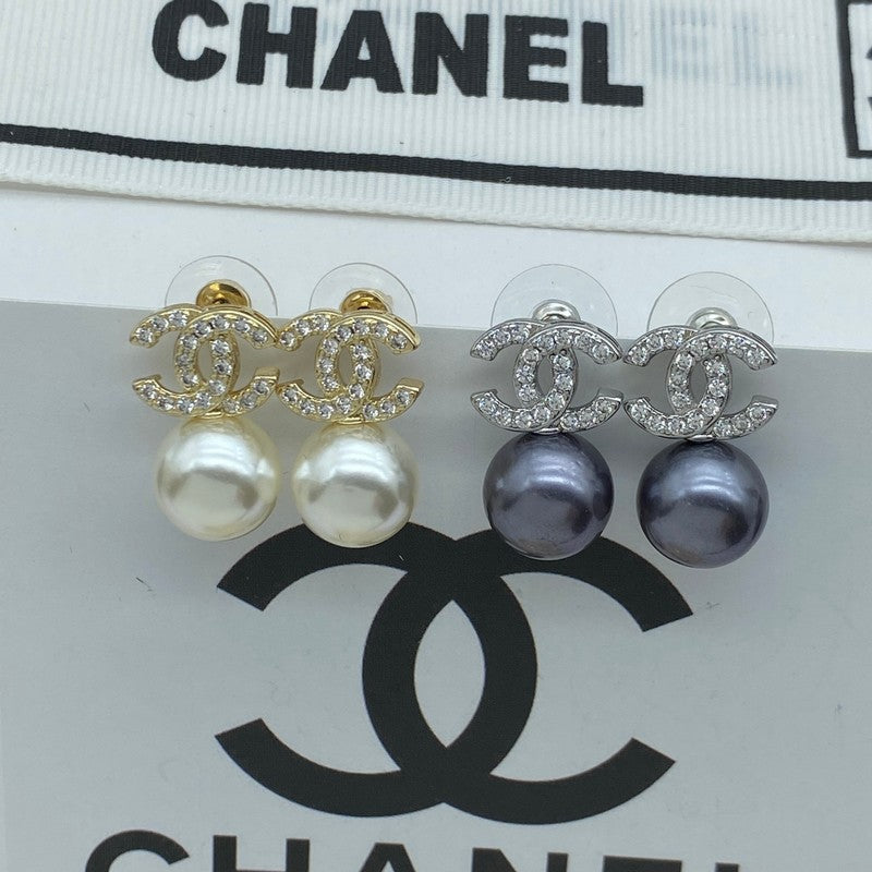 18K Chanel Pearl Drop Gold Earrings