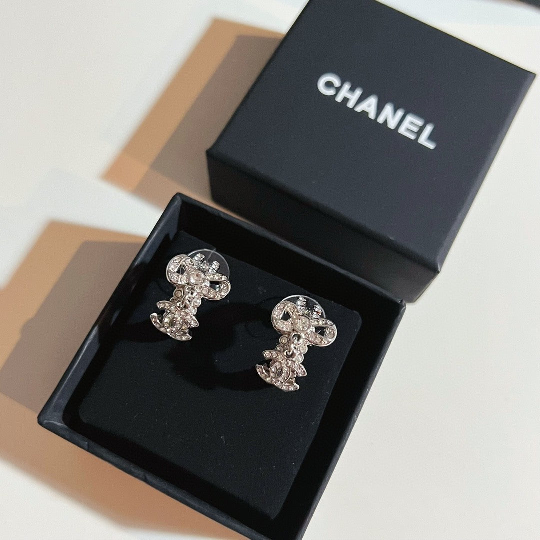 18K Chanel Diamond Pendant Earrings