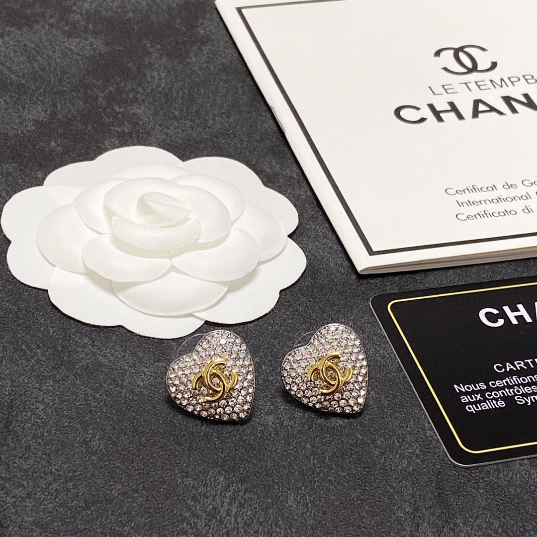 18K Chanel Heart Diamonds Earrings