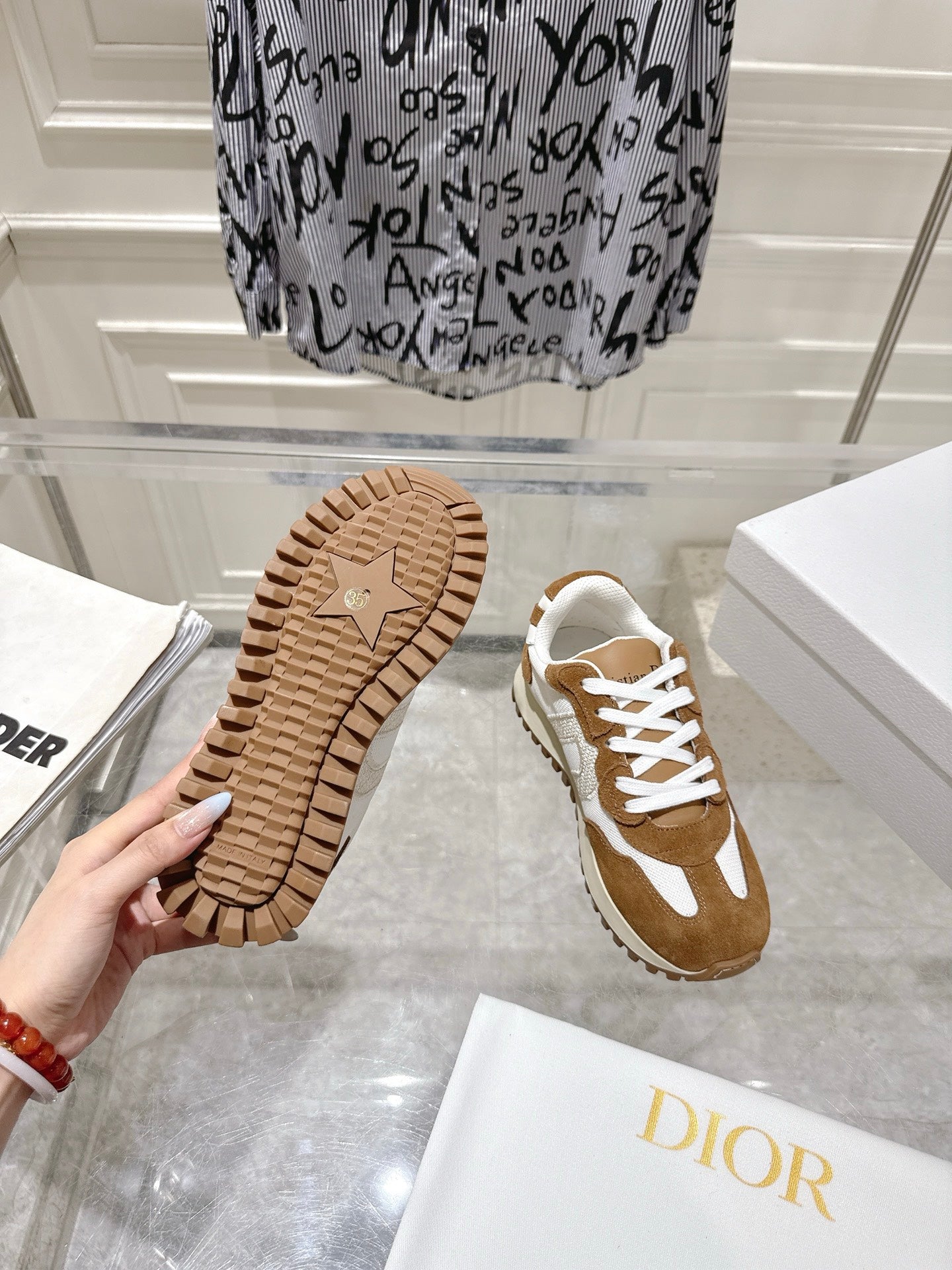 DIOR 25S C'EST SNEAKER IN WHITE HAZELNUT CALFSKIN AND SUEDE