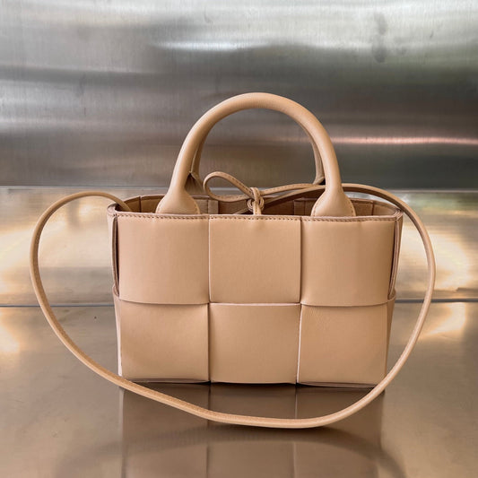 BOTTEGA VENETA CANDY ARCO TOTE 20 IN TAN BROWN CALFSKIN
