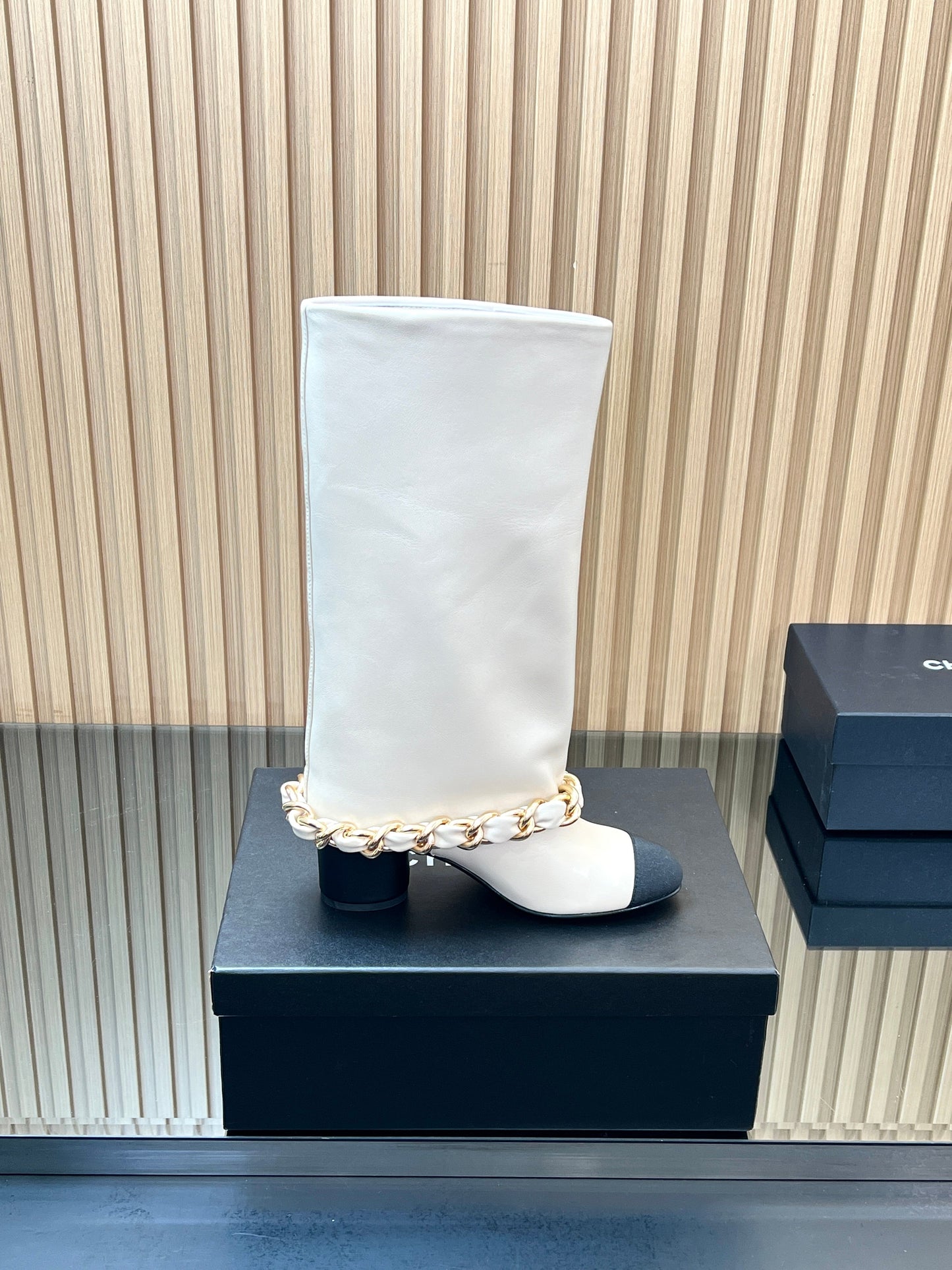 CHANEL 25S HIGH BOOTS 65MM IN WHITE CALFSKIN GOLD HARDWRE