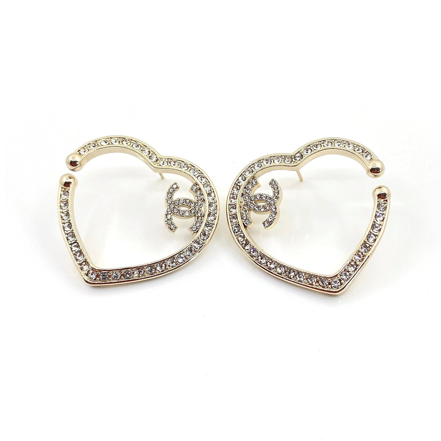 18K  Chanel Diamond Heart Earrings