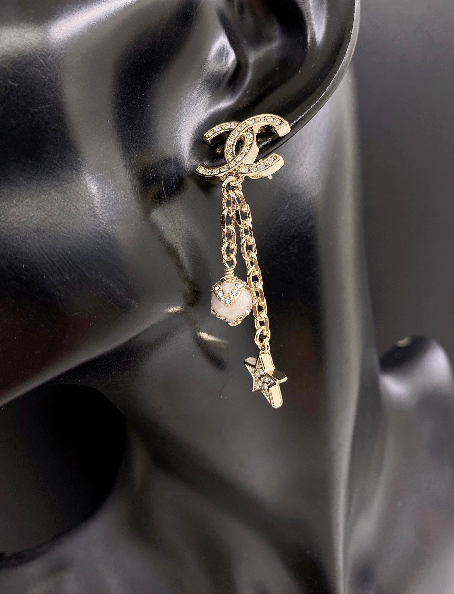 18K  Chanel Star Pearls Earrings
