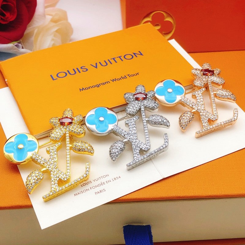 18K Louis Vuitton Blooming Brooch