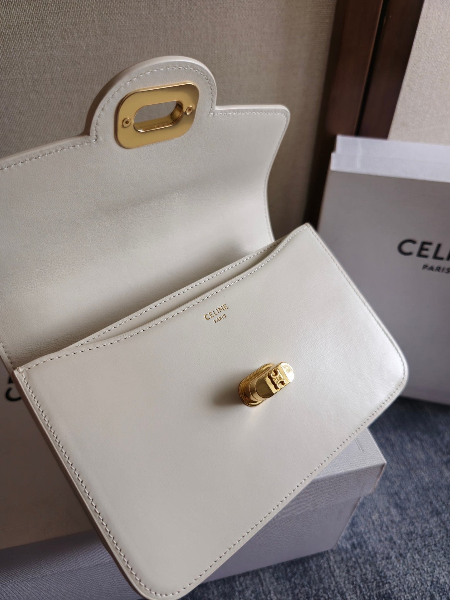 CELINE JOSEPHINE BAG 18.5 IN WHITE PATENT CALFSKIN