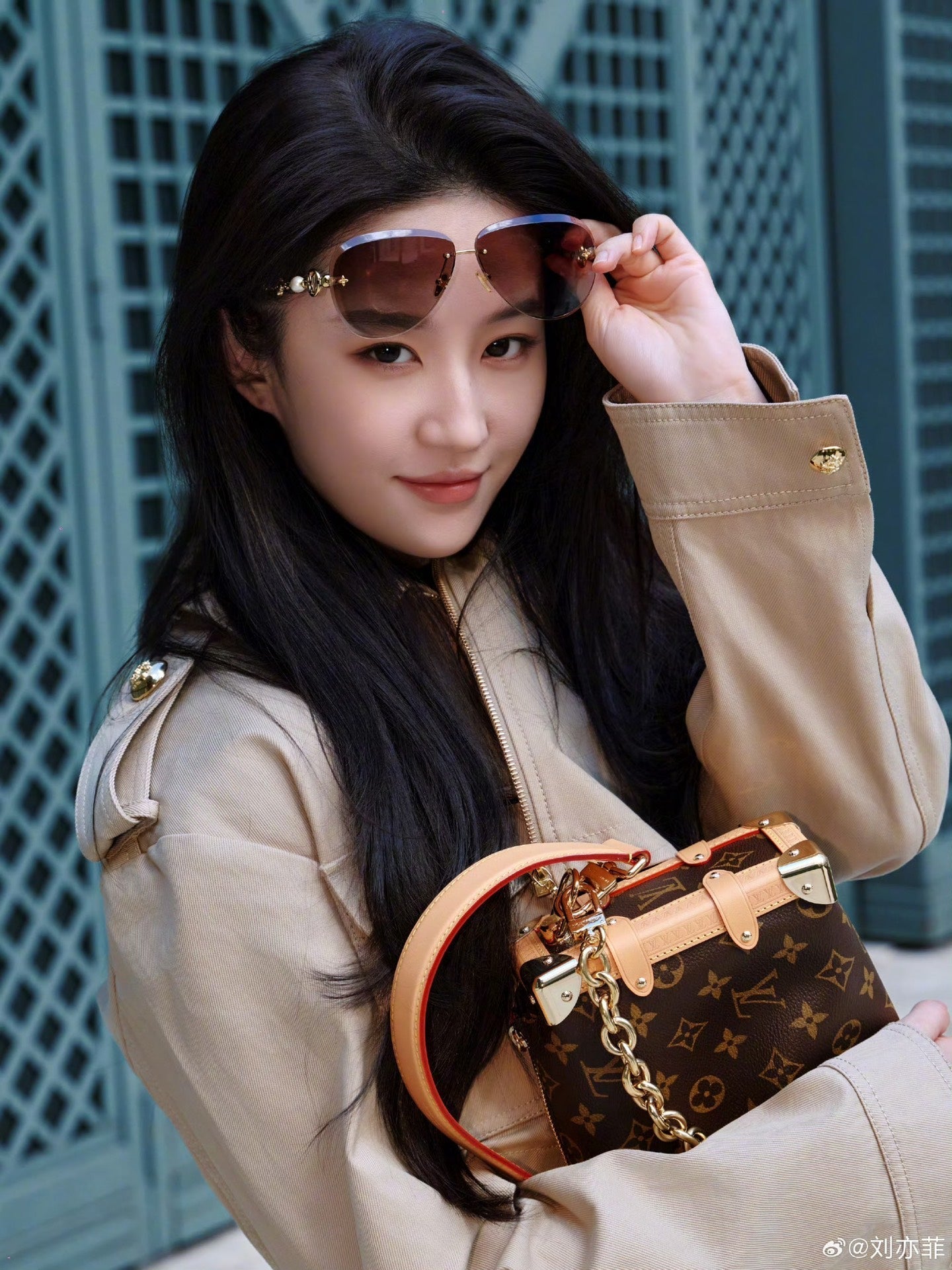 Louis Vuitton Z3318U Sunglasses