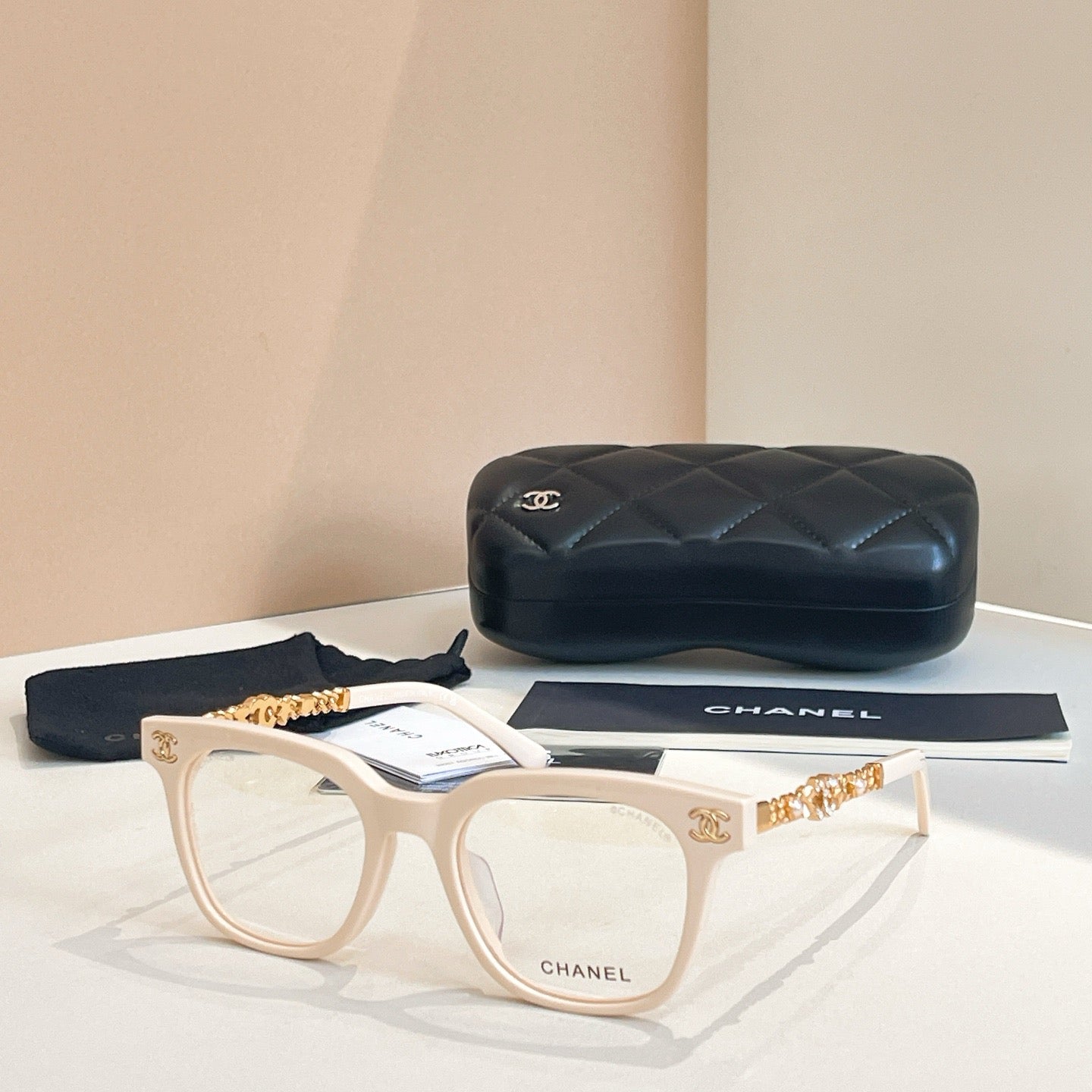 Saint Laurent CH6040 Sunglasses