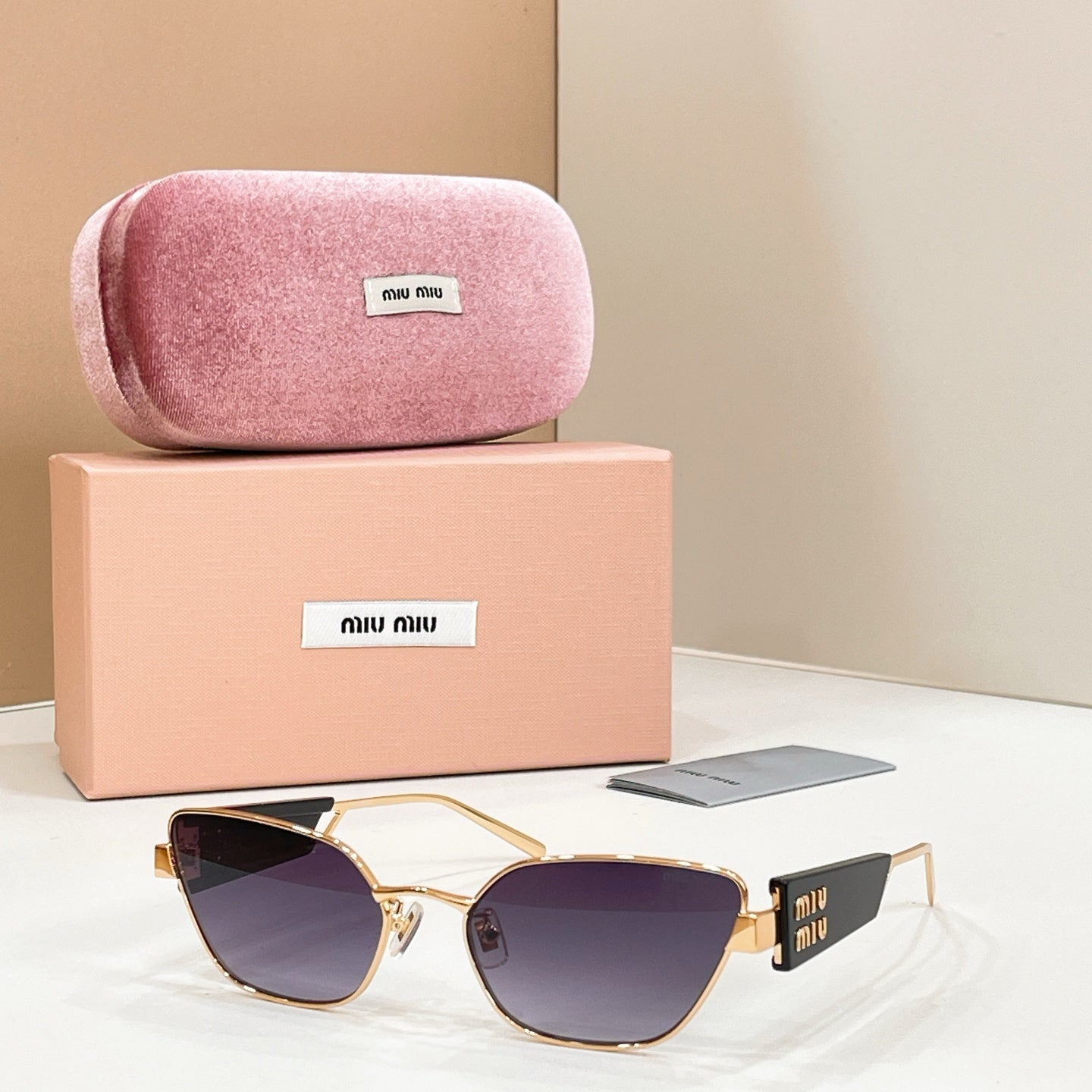 Miu Miu SMU 65WS Sunglasses