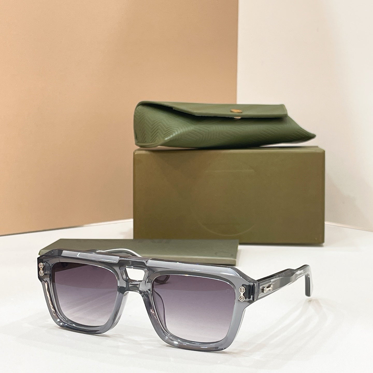 Akoni AKS-531 Sunglasses