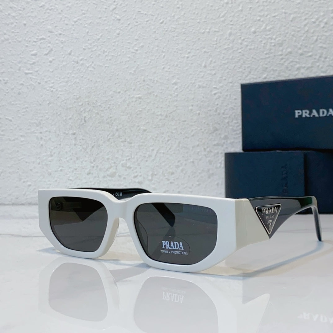 Prada SPR09Z Sunglasses