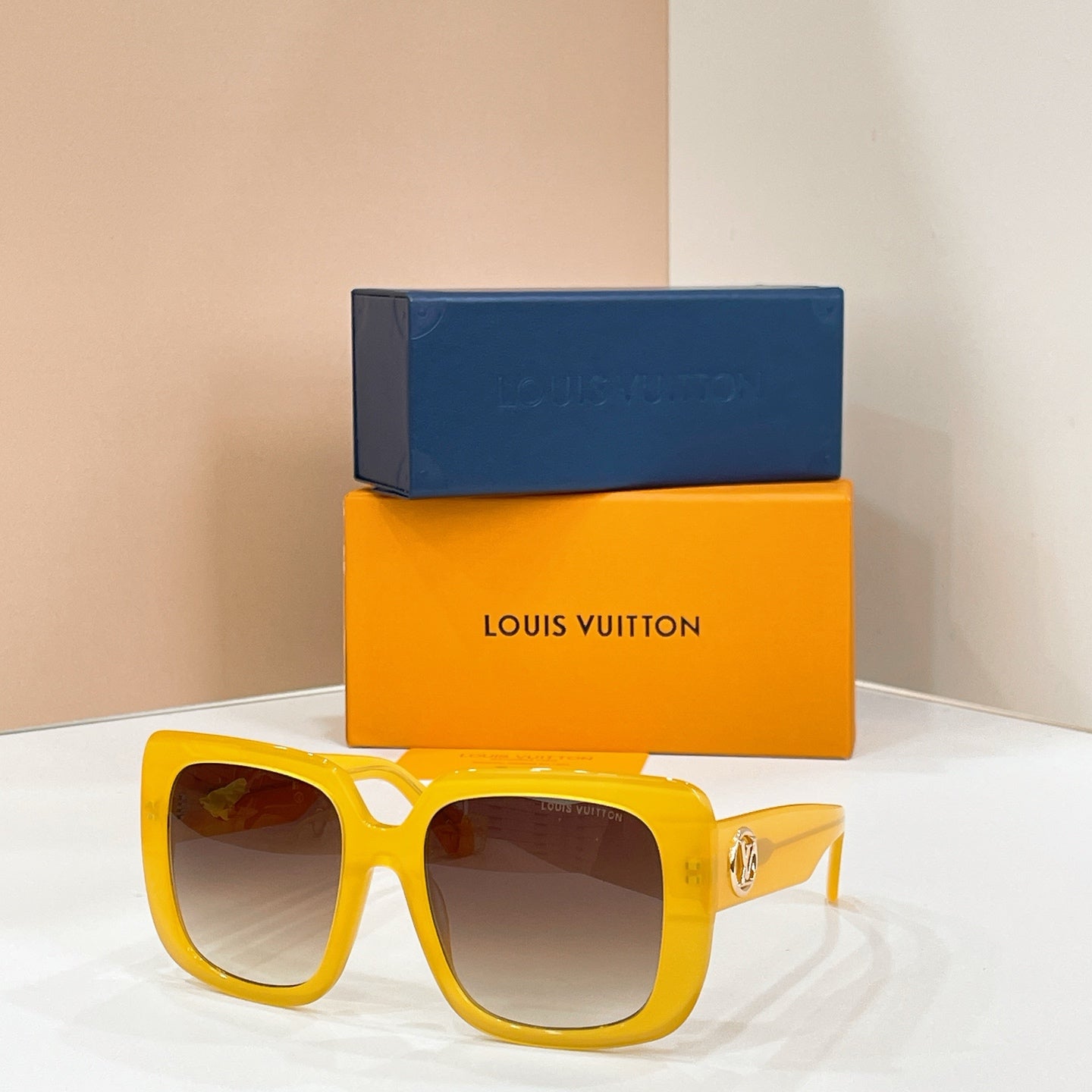 Louis Vuitton Z2592 Eyeglasses