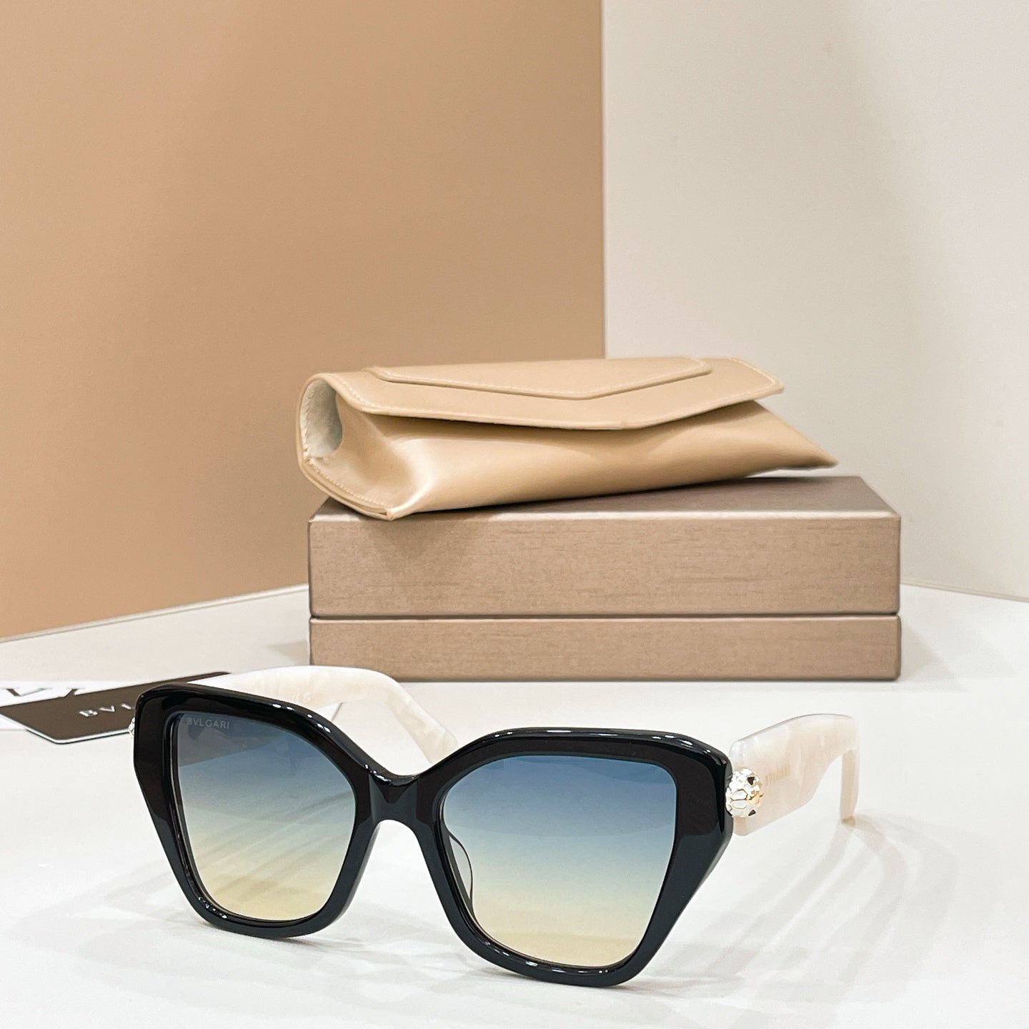 Bvlgari BV40033I Sunglasses