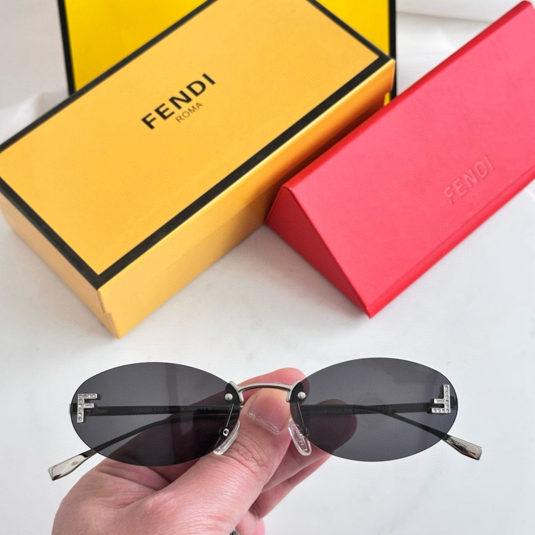 Fendi FE4075US Sunglasses